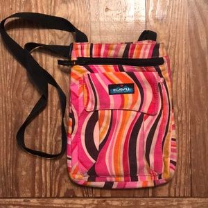 Classic Kavu Keeper Crossbody Purse